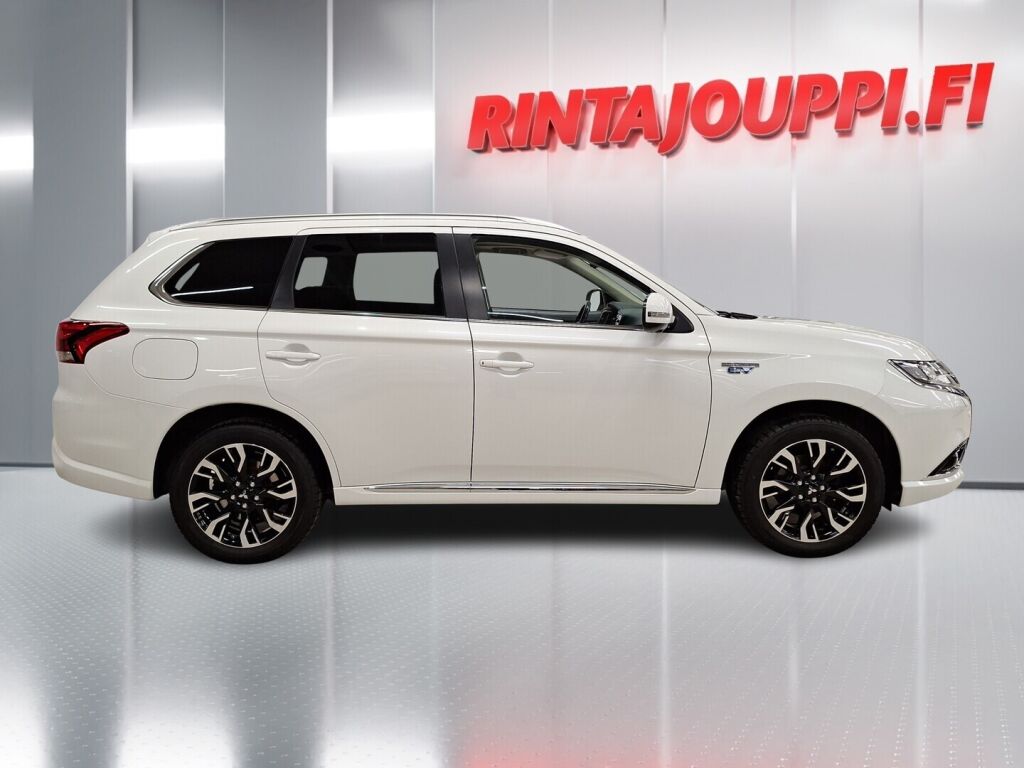 Mitsubishi Outlander PHEV 2016 Valkoinen