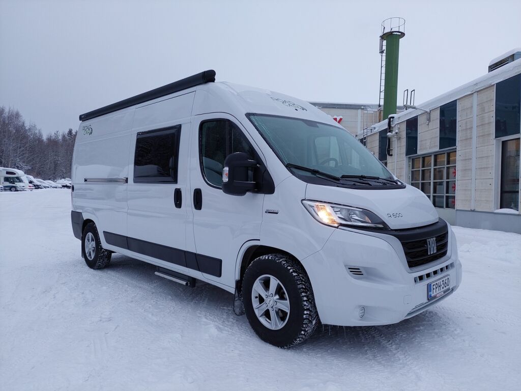 Pössl RoadCar VAN R 600 2023 Valkoinen