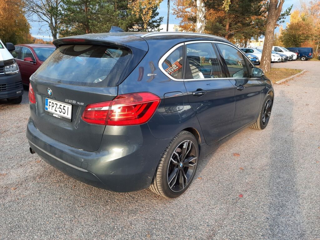 BMW 225 2016 Harmaa