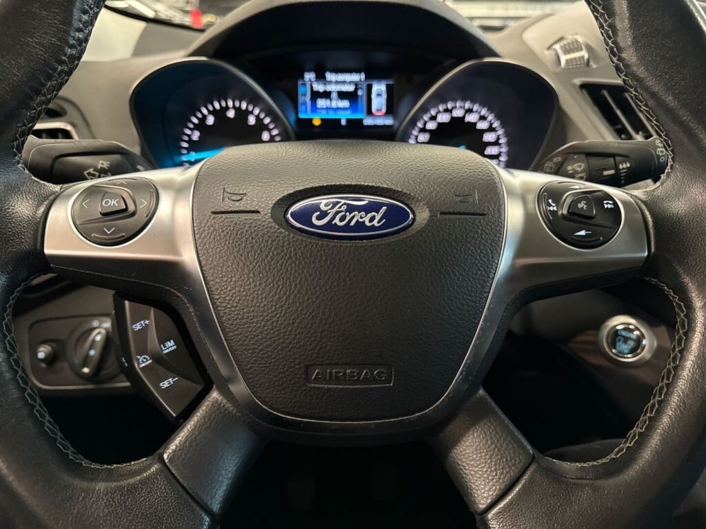 Ford Kuga 2017 Valkoinen