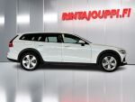 Volvo V60 Cross Country 2020 Valkoinen