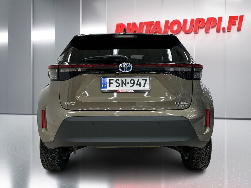 Toyota Yaris Cross 2022 Ruskea (beige)