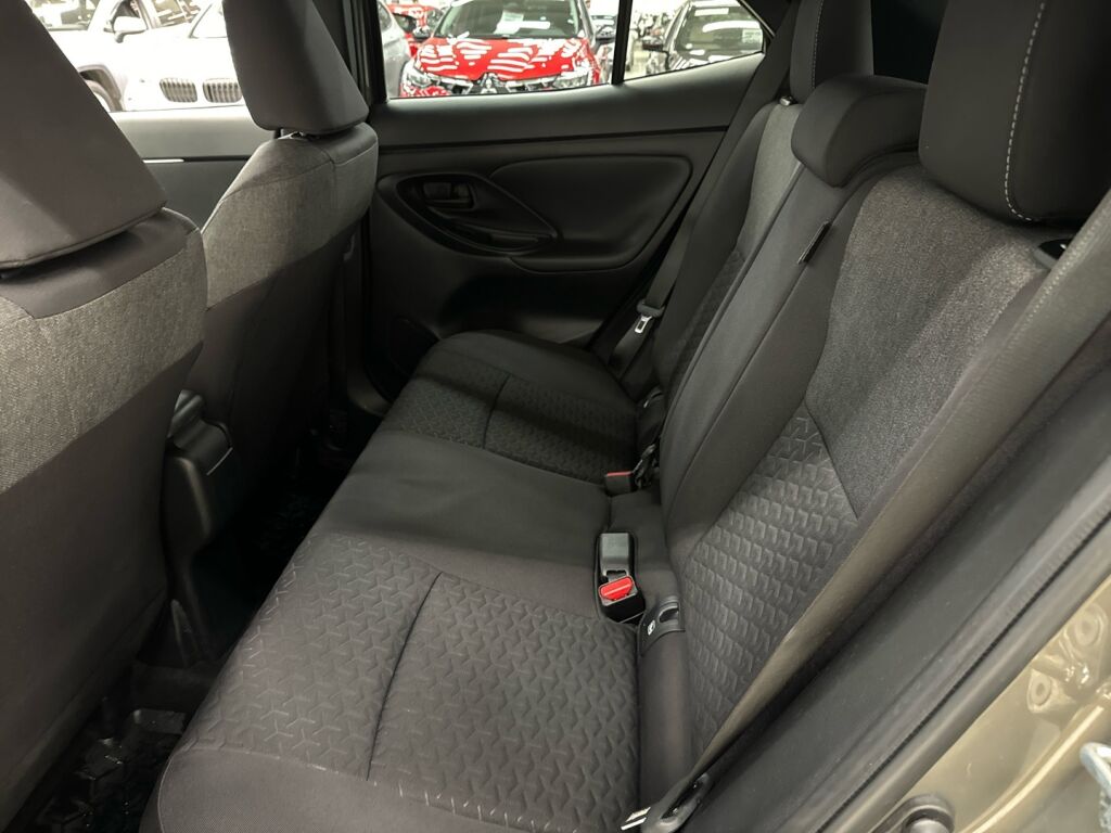 Toyota Yaris Cross 2022 Ruskea (beige)