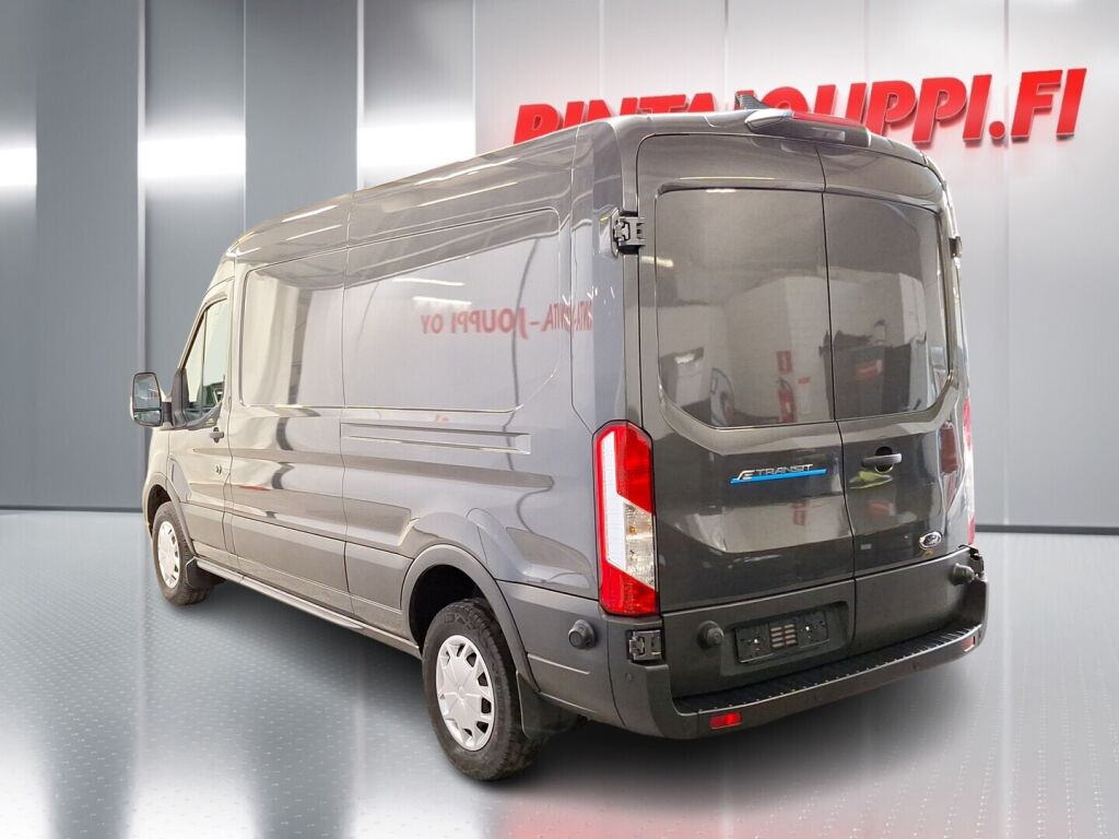 Ford Transit 2024 