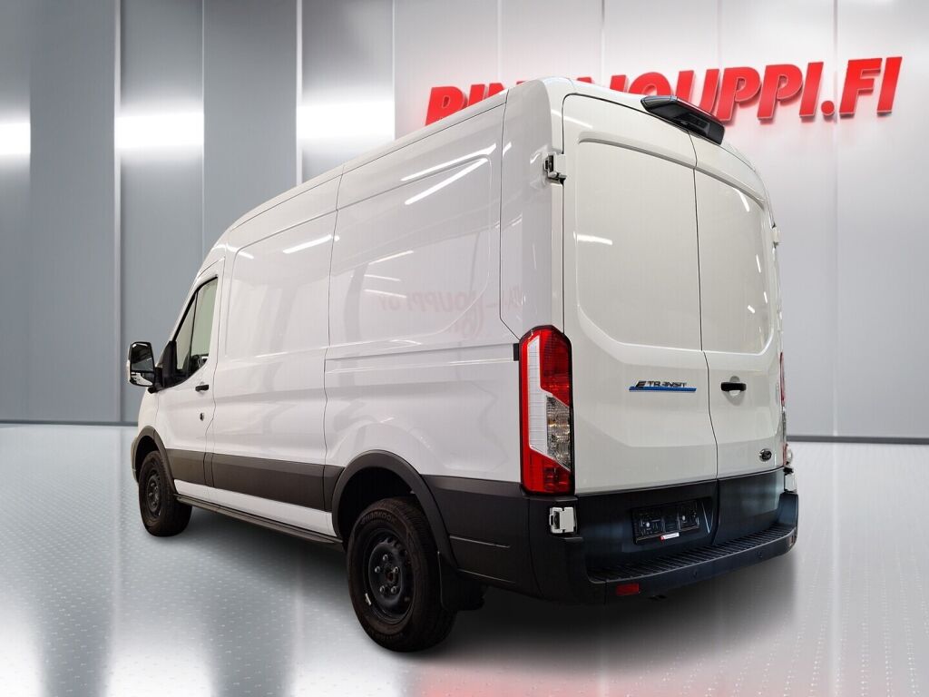 Ford Transit 2024 Frozen White