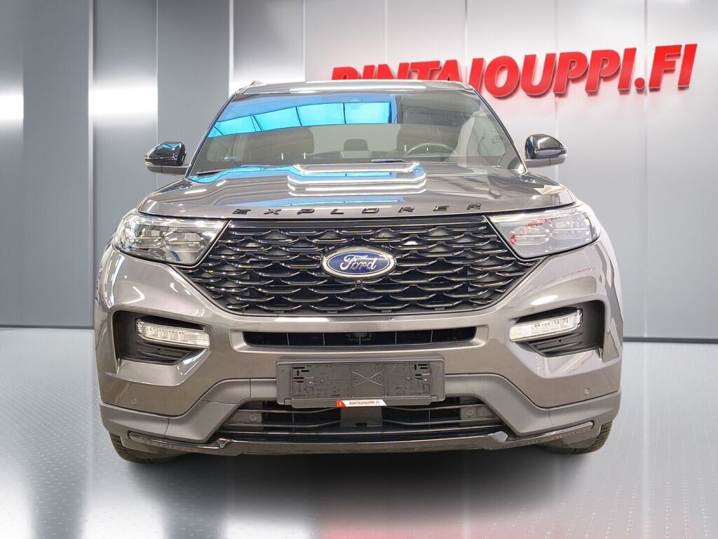 Ford Explorer 2021 