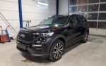 Ford Explorer 2021 Musta