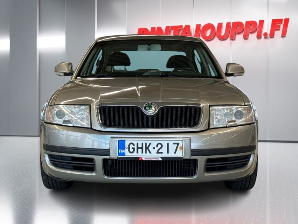 Skoda Superb 2008 Ruskea (beige)