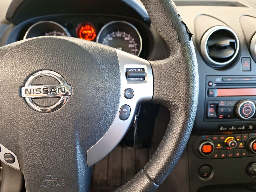 Nissan Qashqai+2 2009 Musta