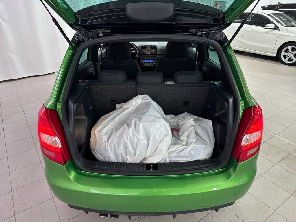 Skoda Fabia 2011 Vihreä