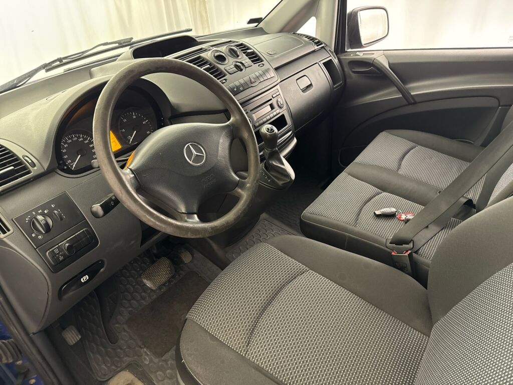 Mercedes-Benz Vito 2011 Sininen