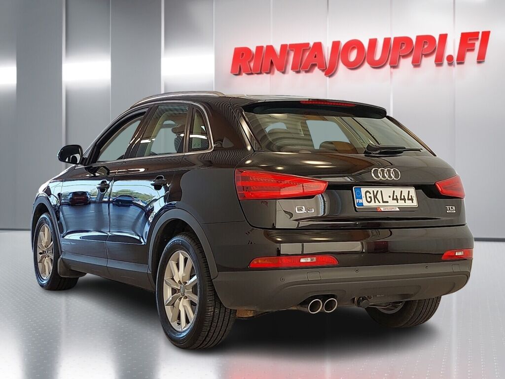 Audi Q3 2012 Musta