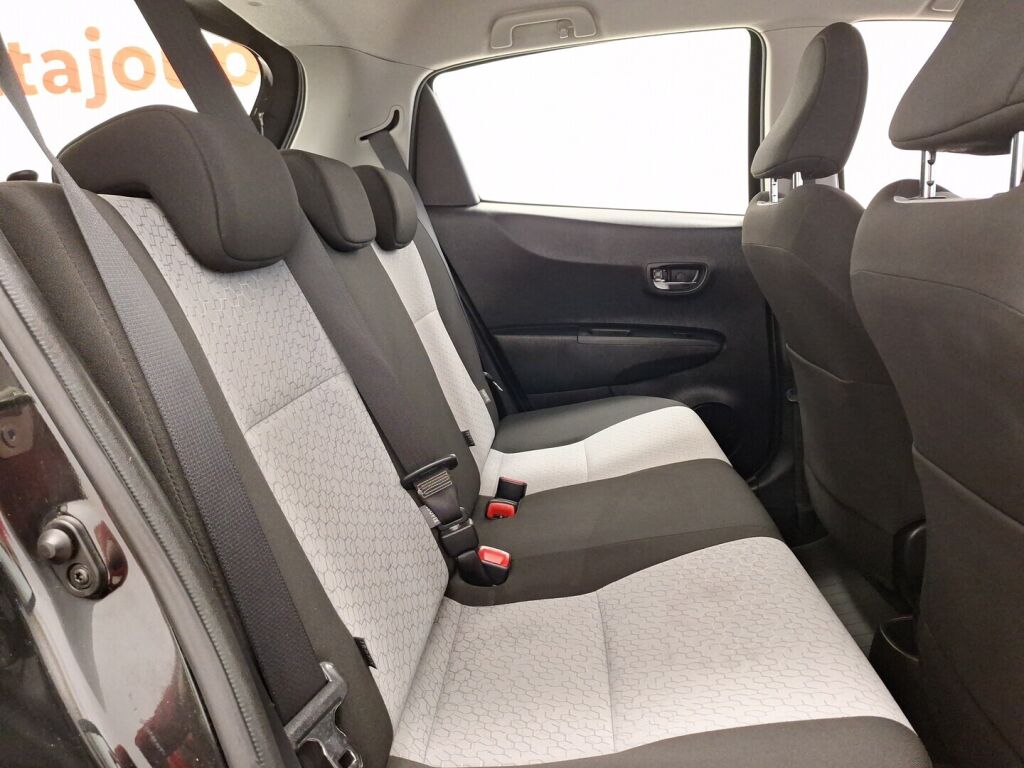 Toyota Yaris 2012 Musta