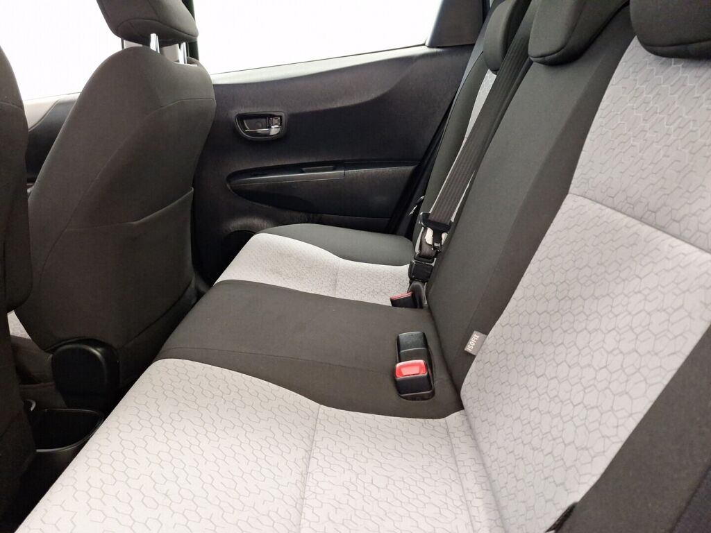 Toyota Yaris 2012 Musta