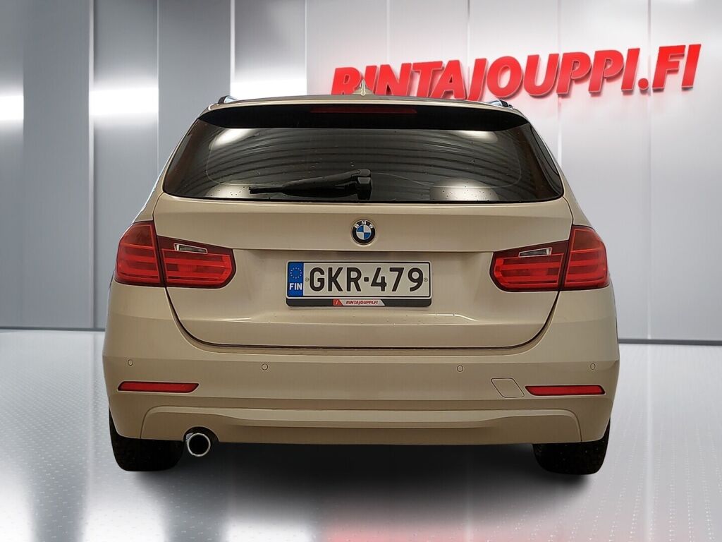 BMW 318 2013 Harmaa