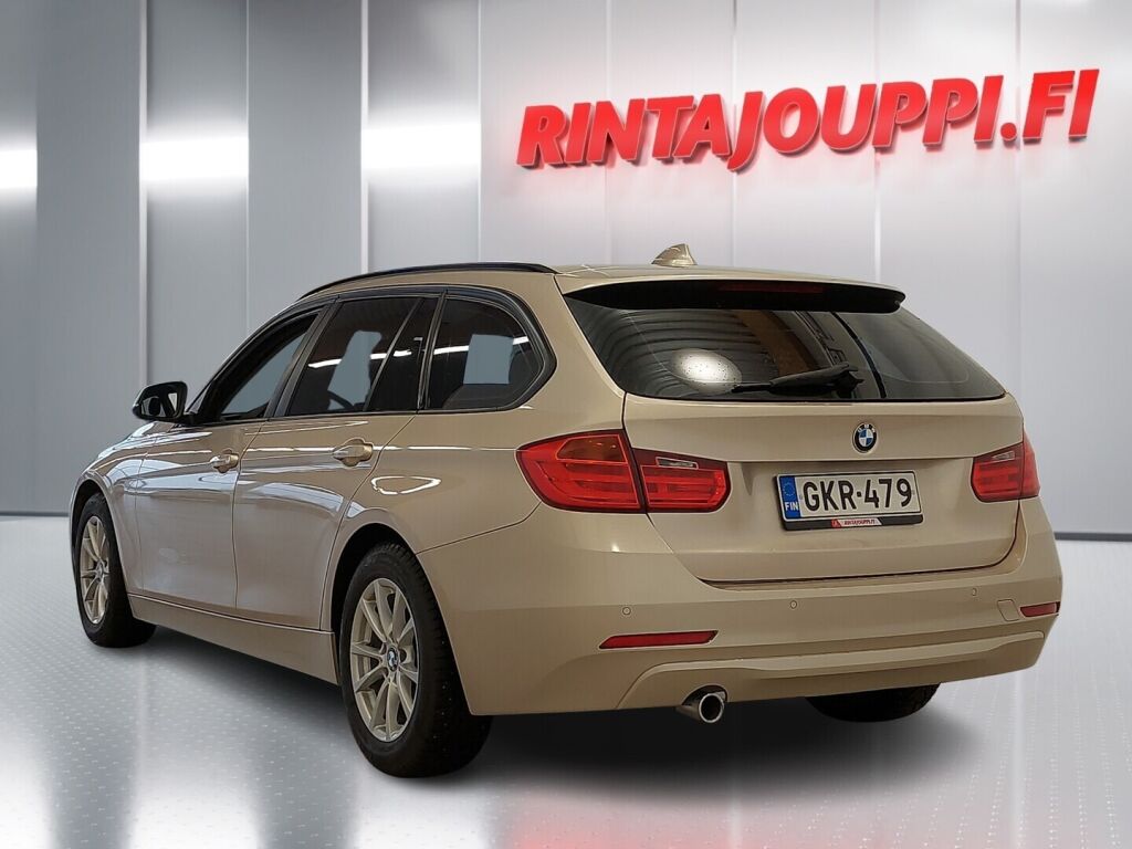 BMW 318 2013 Harmaa