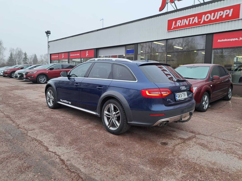 Audi A4 allroad quattro 2014 Sininen