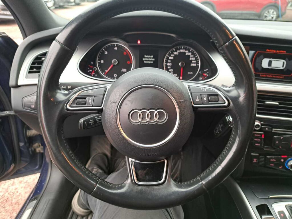 Audi A4 allroad quattro 2014 Sininen