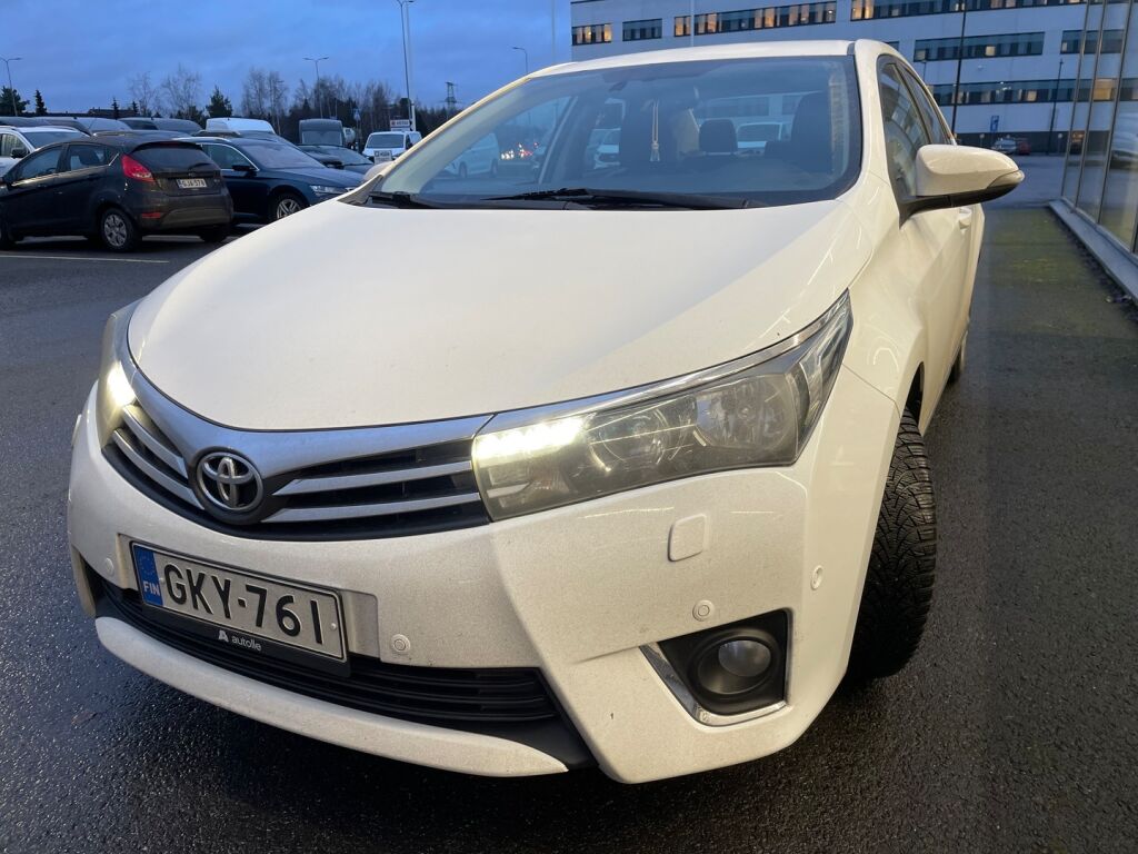 Toyota Corolla 2014 Valkoinen