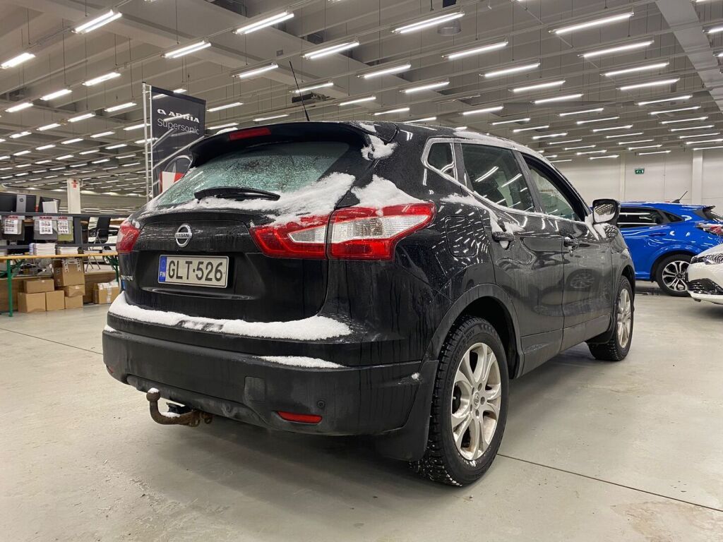 Nissan Qashqai 2016 Musta