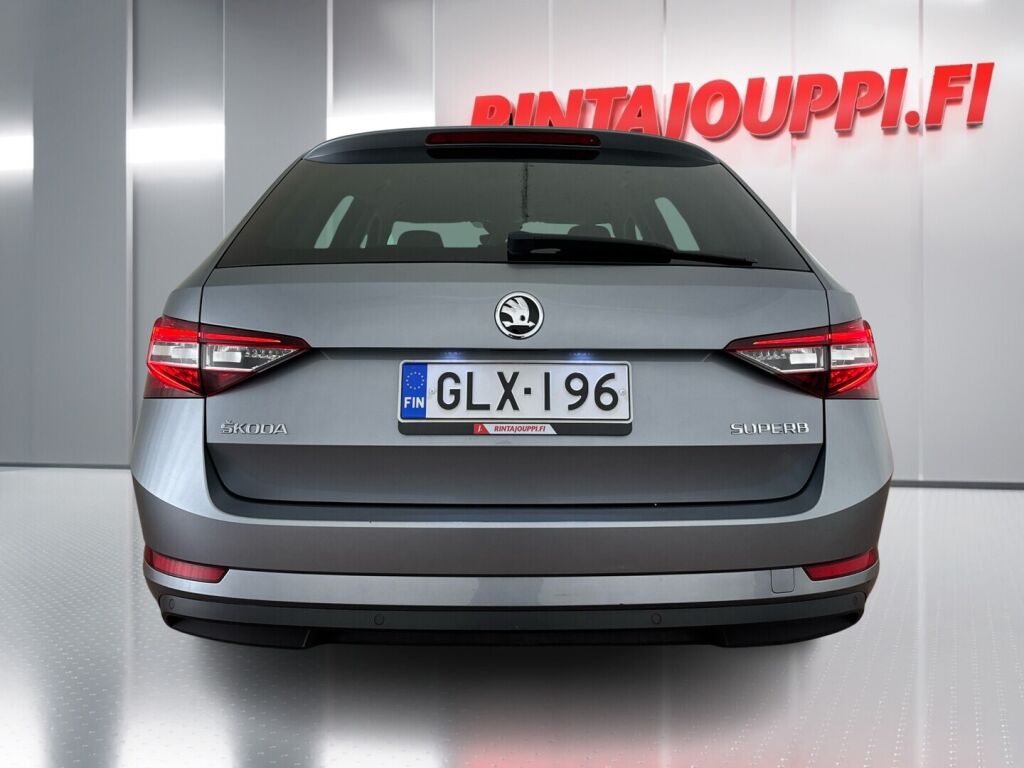 Skoda Superb 2015 Harmaa