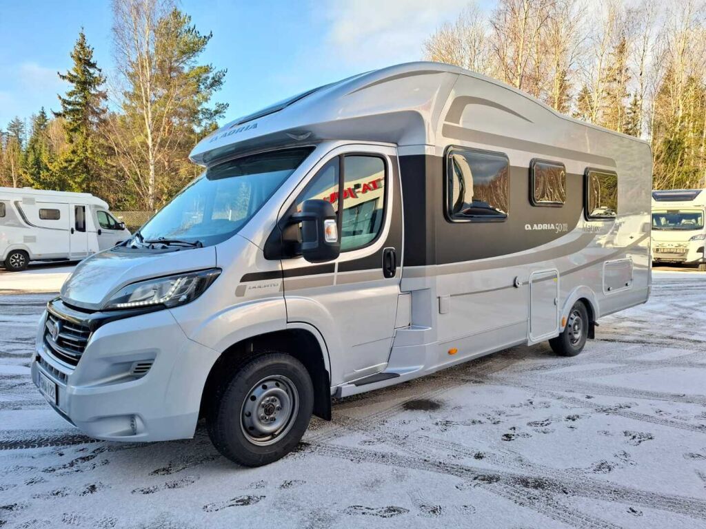 Adria Matrix 670 SLT 50 Years Edition 2016 Harmaa