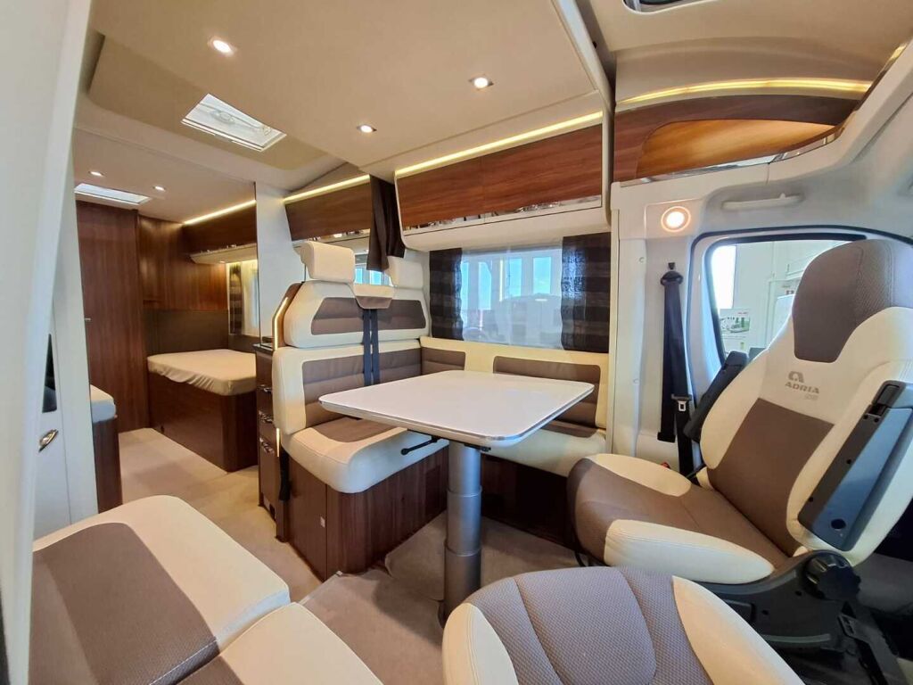 Adria Matrix 670 SLT 50 Years Edition 2016 Harmaa