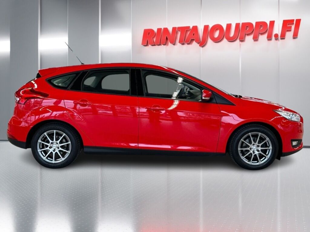 Ford Focus 2016 Punainen