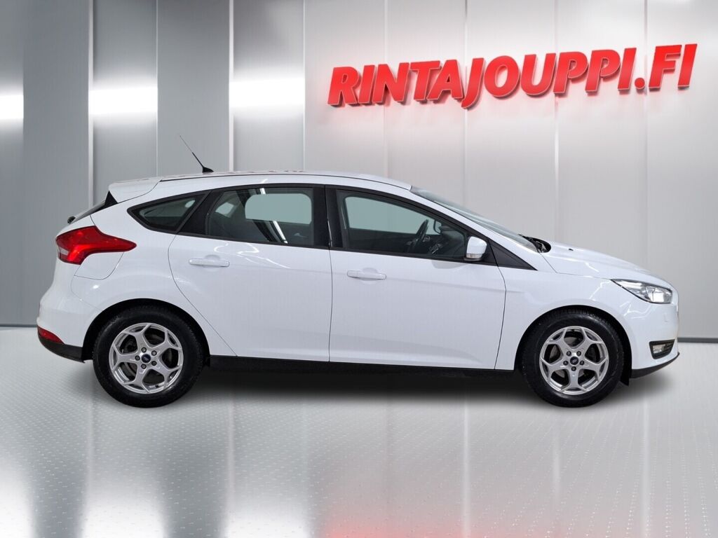 Ford Focus 2016 Valkoinen