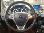 Ford Fiesta 2016 Punainen