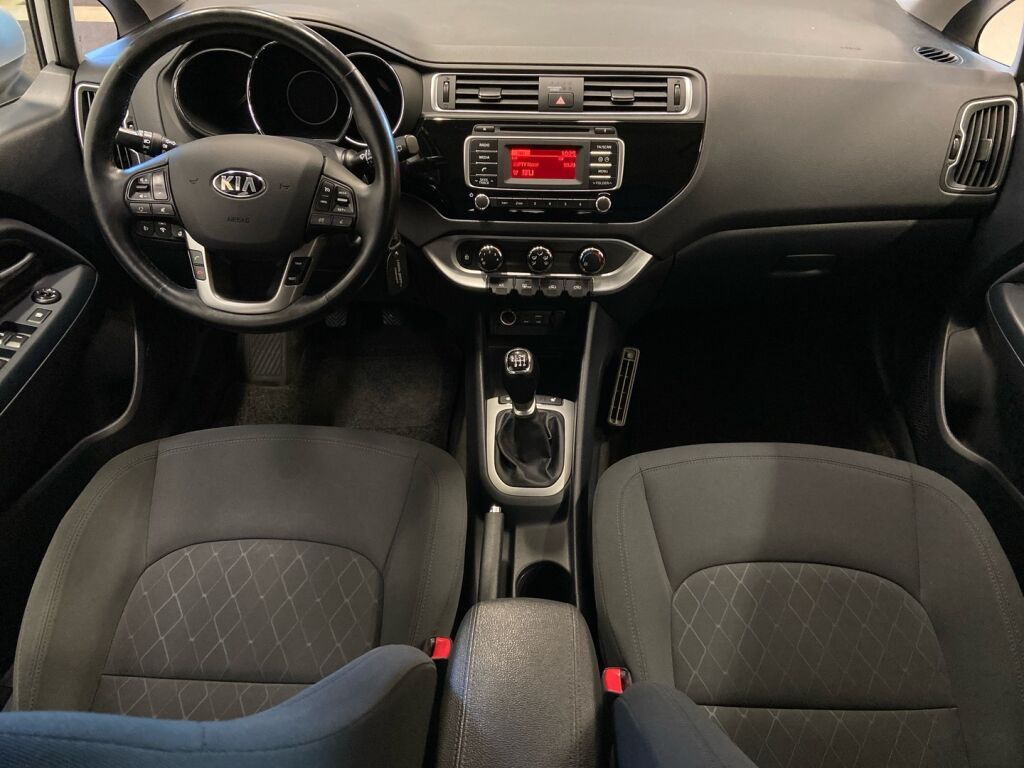 Kia Rio 2016 Hopea