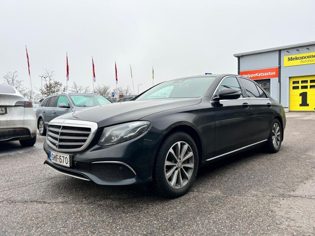 Mercedes-Benz E 2016 Musta