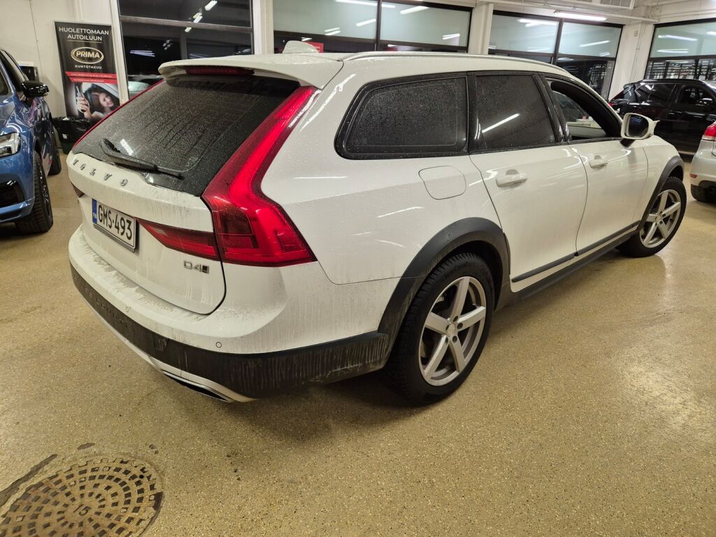 Volvo V90 Cross Country 2017 Valkoinen