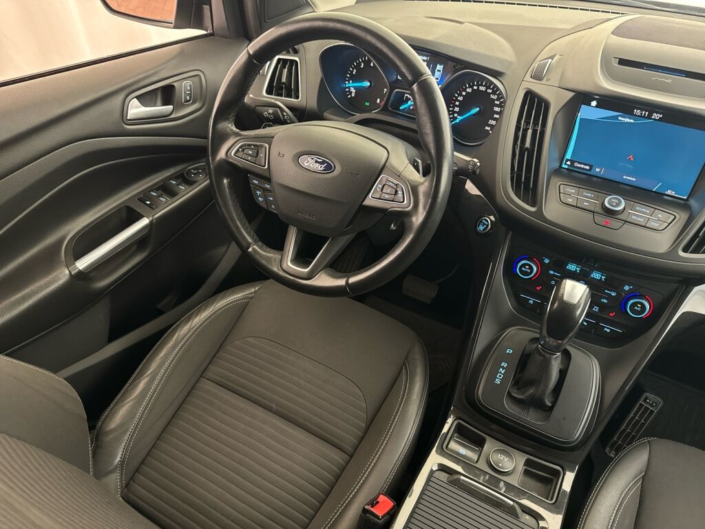 Ford Kuga 2018 Harmaa