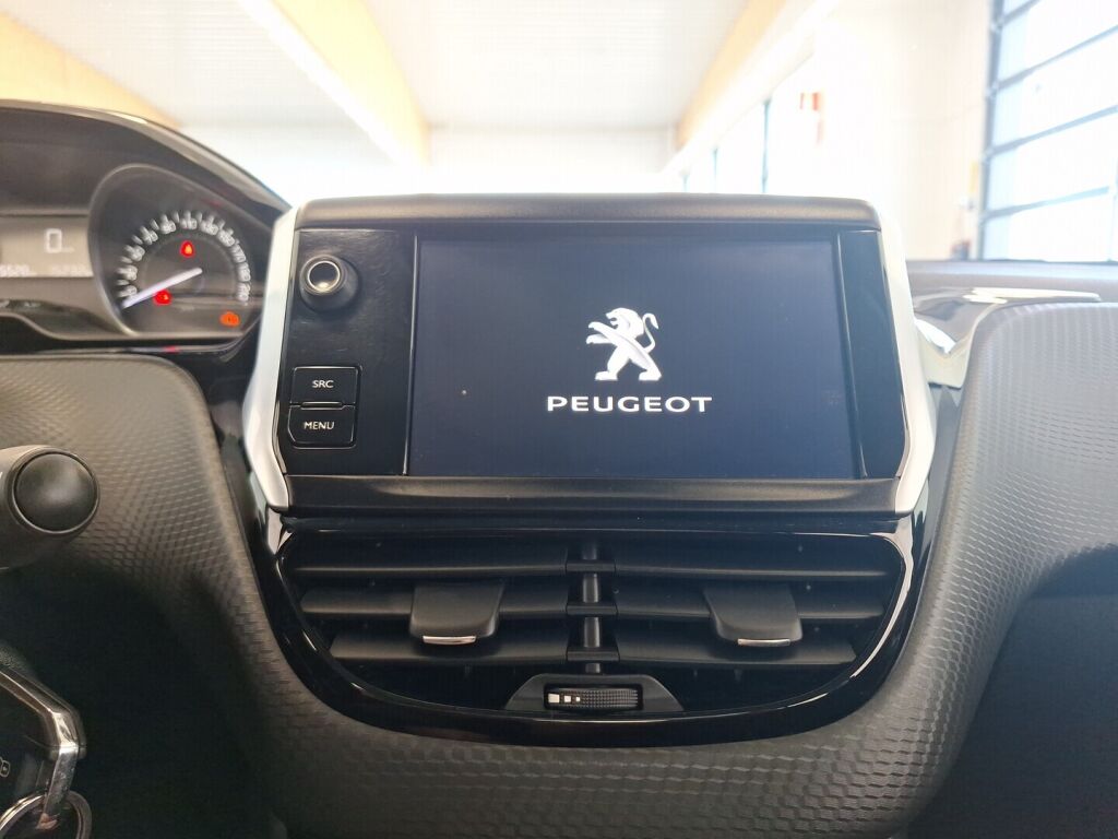 Peugeot 2008 2018 Harmaa