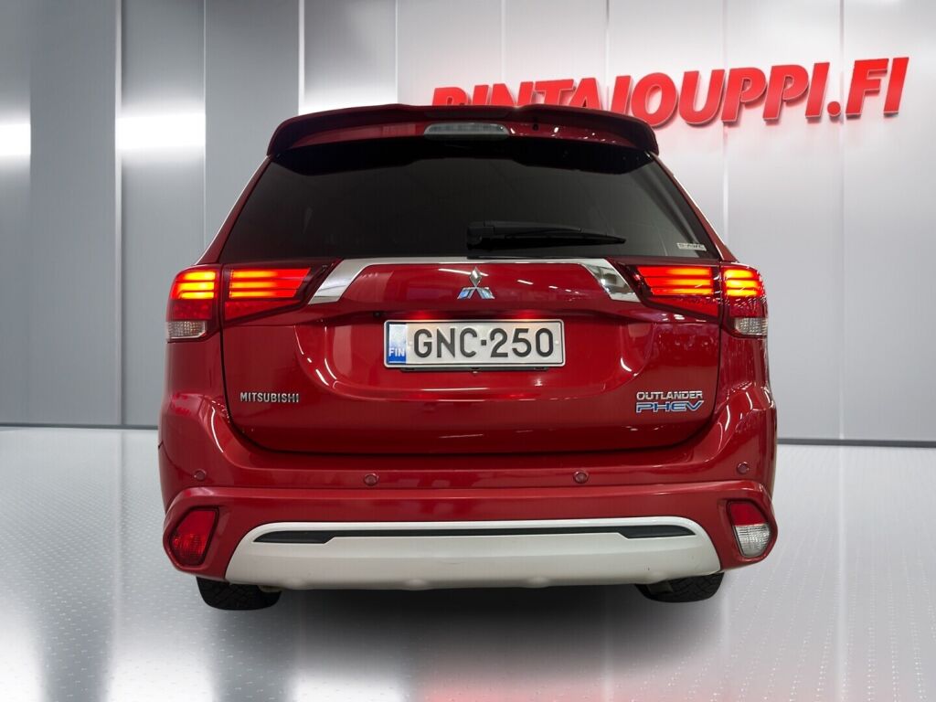 Mitsubishi Outlander PHEV 2019 Punainen