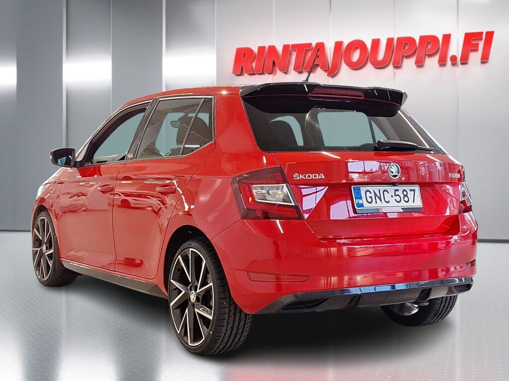 Skoda Fabia 2018 Punainen