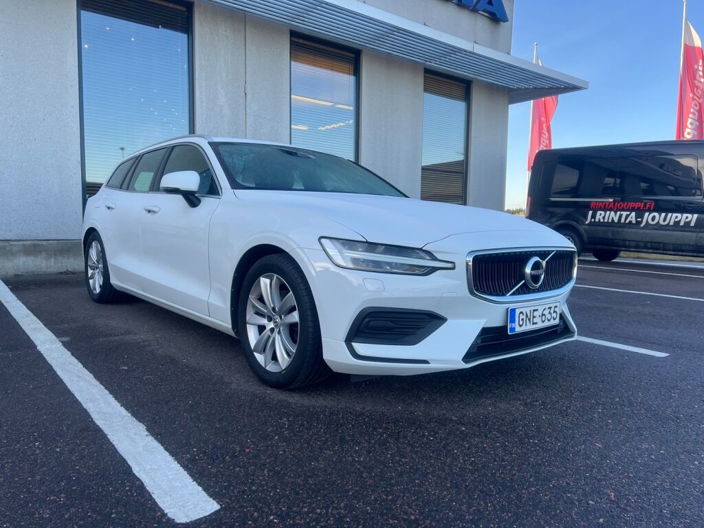 Volvo V60 2019 Valkoinen