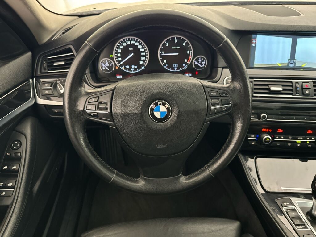 BMW 525 2012 Ruskea (beige)