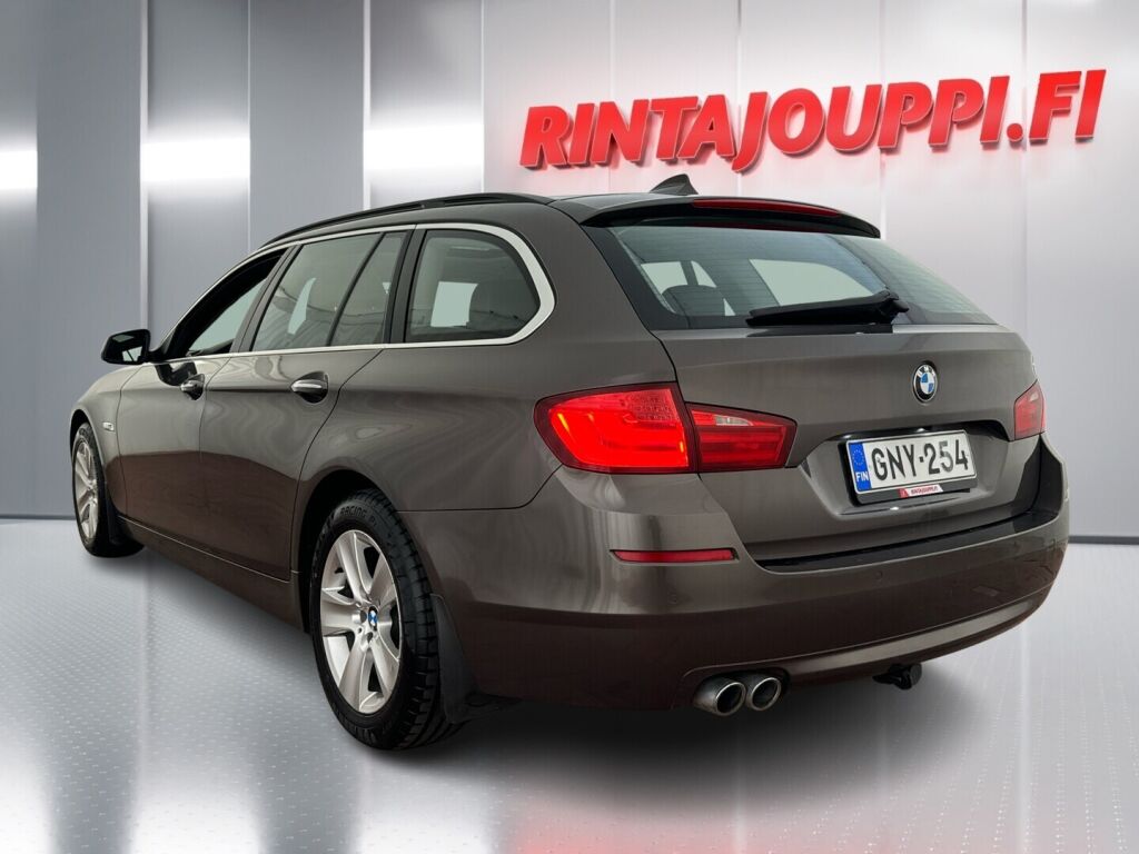 BMW 525 2012 Ruskea (beige)