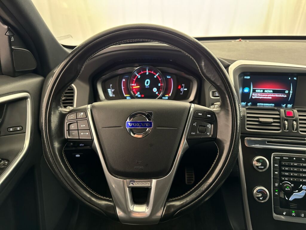 Volvo XC60 2015 Valkoinen