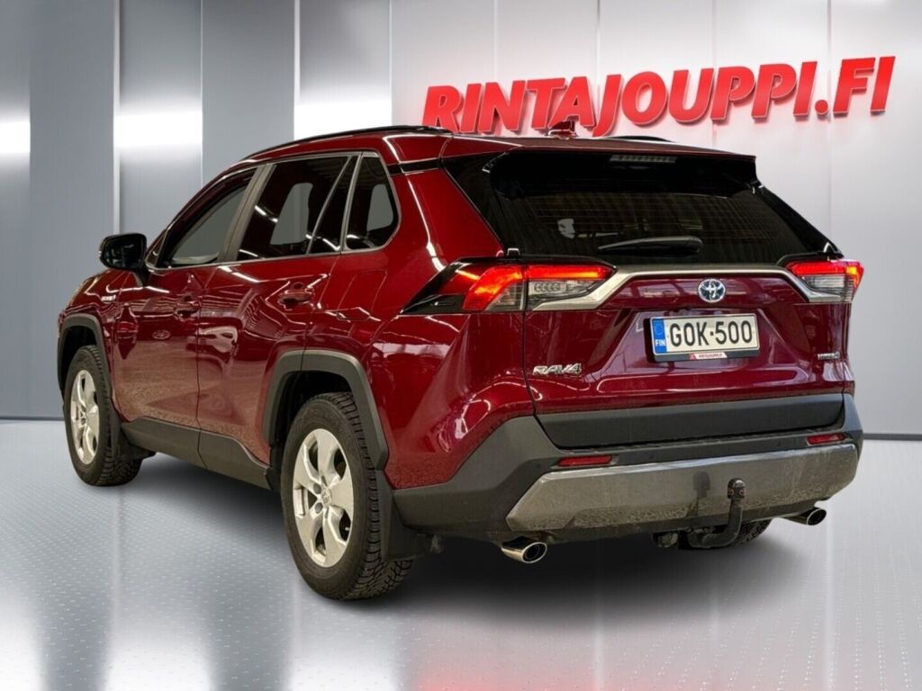 Toyota RAV4 2021 Punainen