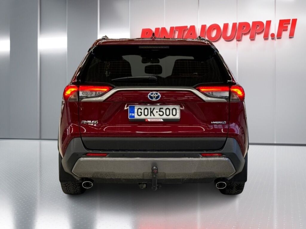 Toyota RAV4 2021 Punainen