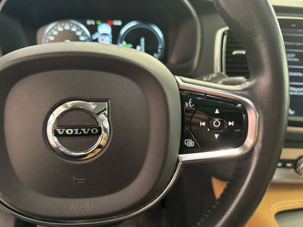 Volvo XC90 2016 Ruskea (beige)