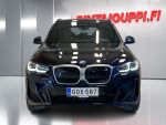 BMW iX3 2022 Musta