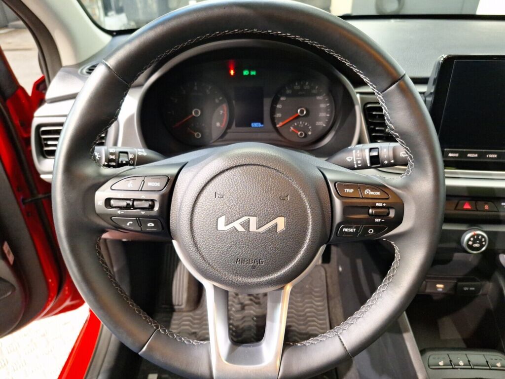 Kia Rio 2023 