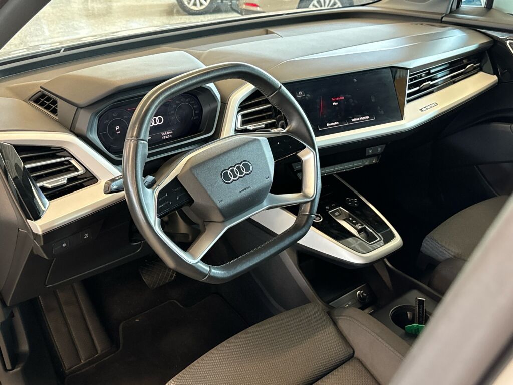 Audi Q4 e-tron 2022 Valkoinen