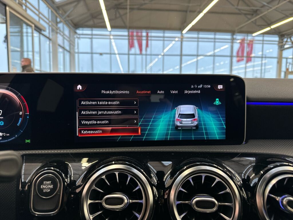 Mercedes-Benz A 2020 Punainen