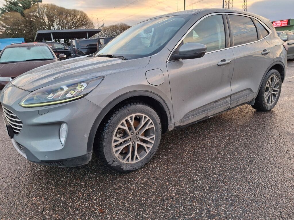 Ford Kuga 2020 Harmaa