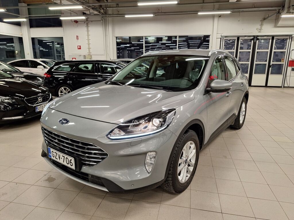 Ford Kuga 2021 Harmaa